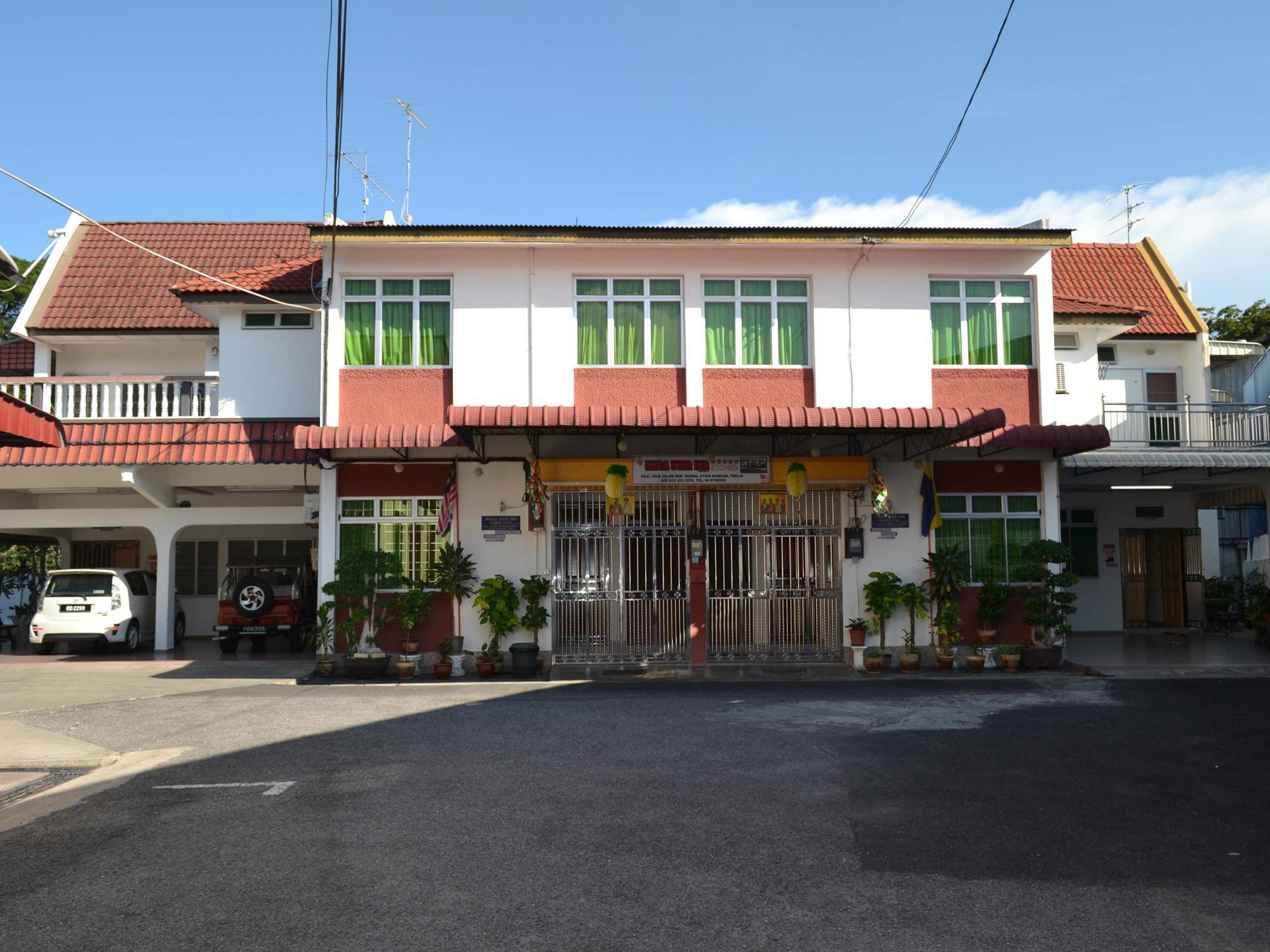 Megastar Inn Vacation Stay Kangar Exteriér fotografie